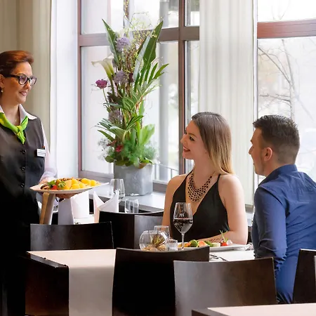 Hotel Mercure Sued Messe 4*
