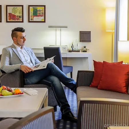 Hotel Mercure Sued Messe 4*