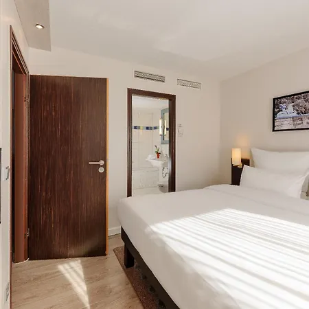 Mercure Sued Messe 4*