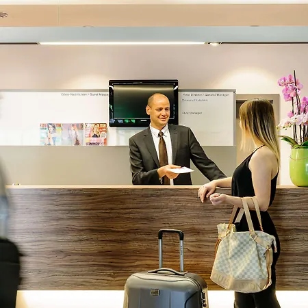 Otel Mercure Sued Messe