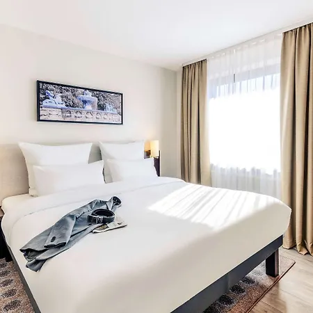 Отель Mercure Sued Messe