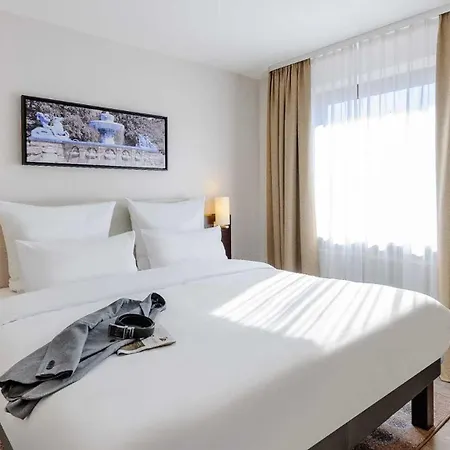 Отель Mercure Sued Messe Мюнхен