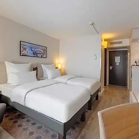 Hotel Mercure Sued Messe 4*