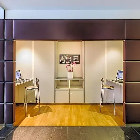 Mercure Sued Messe Hotel 4*