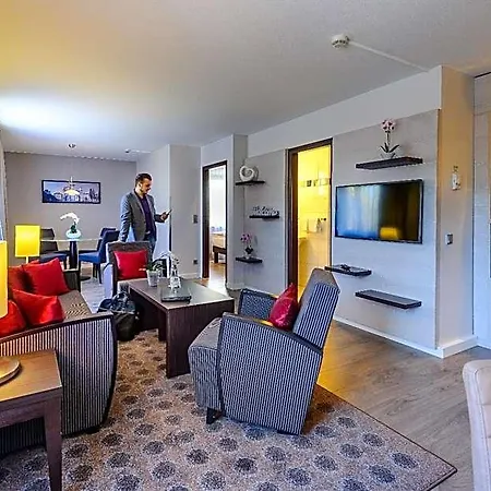 Hotel Mercure Sued Messe 4*