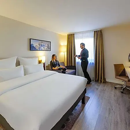 Mercure Sued Messe Hotel 4*