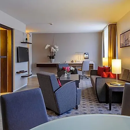 Mercure Sued Messe Hotel 4*
