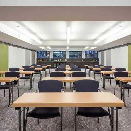 Mercure Sued Messe ホテル