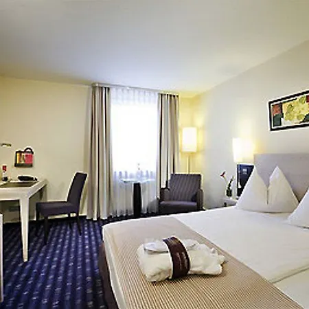 Отель Mercure Sued Messe 4*