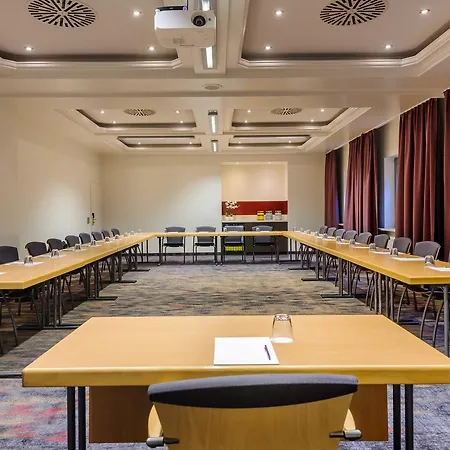 Отель Mercure Sued Messe