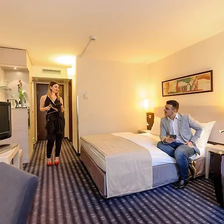 Mercure Sued Messe 4*