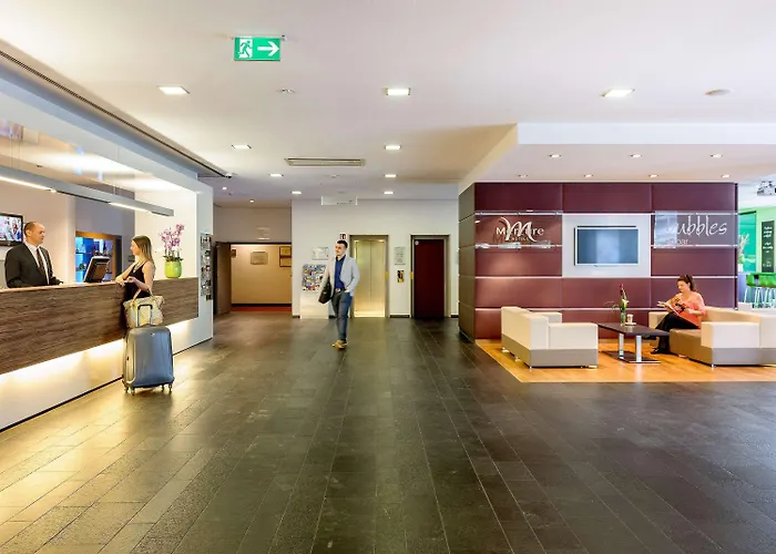 Mercure Sued Messe Отель