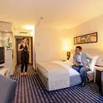 Mercure Süd Messe 4*